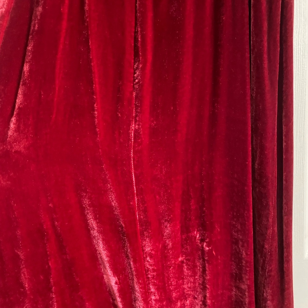 Reformation Oda Velvet Dress - Picture 8 of 9